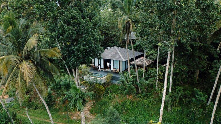 Couple experiencing the surroundings from a Sky Pavilion Villa at Aarunya