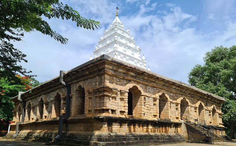 Exterior view of Galmaduwa Rajamaha Viharaya
